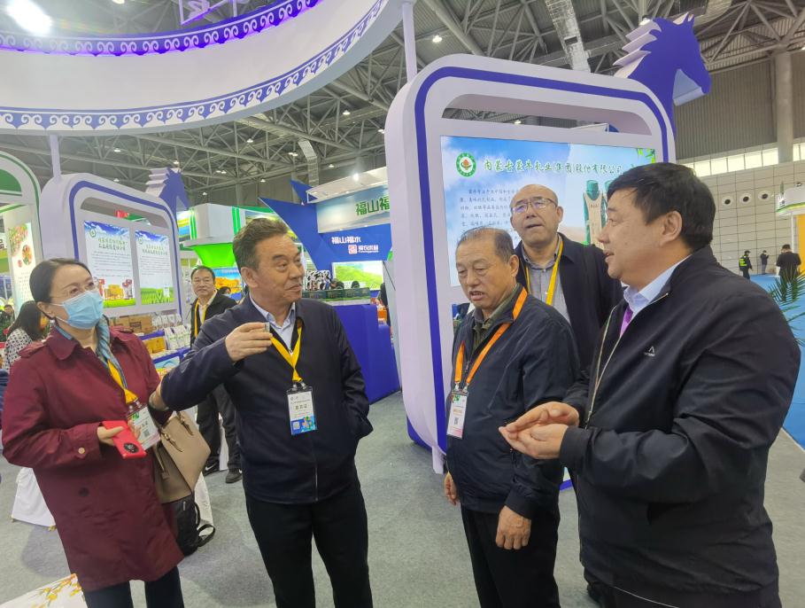 內(nèi)蒙古1400多種有機、綠色農(nóng)畜產(chǎn)品亮相中國綠色食品博覽會和中國國際有機食品博覽會